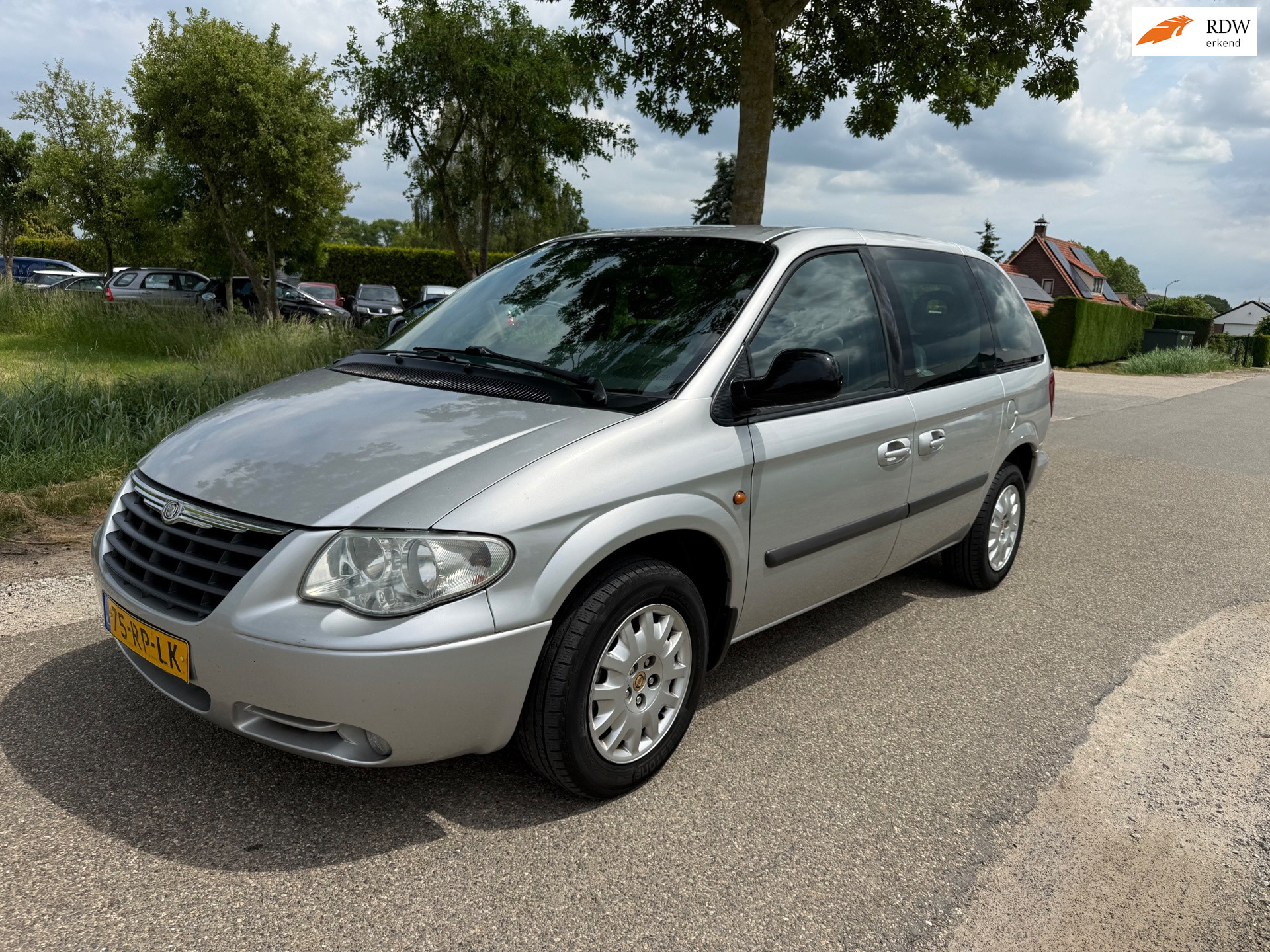 Chrysler Voyager 3.3i V6 SE Luxe 7-Persoons Nieuwe Apk
