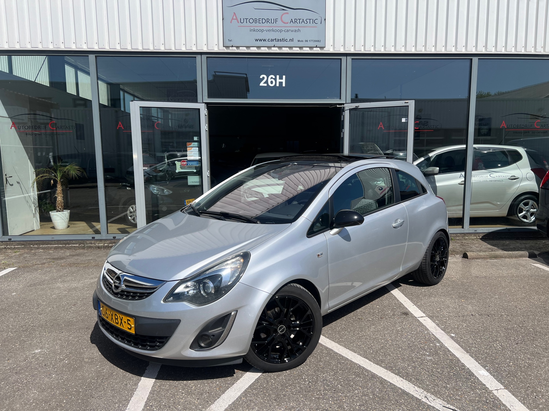 Opel Corsa 1.2-16V Cosmo CLIMA | SCHUIFDAK | CARPLAY | CRUISE CONTROL | PDC | DEALER ONDERHOUDEN | NAP | APK |