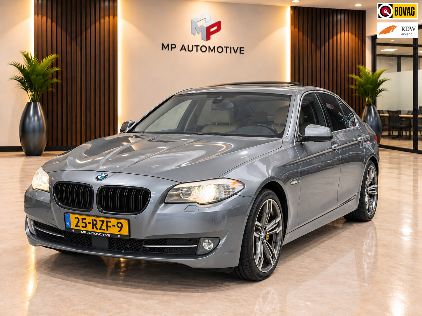 BMW 5 Serie 535i High Executive|Schuifdak|Softclose|Memory|Trekhaak|Leder|