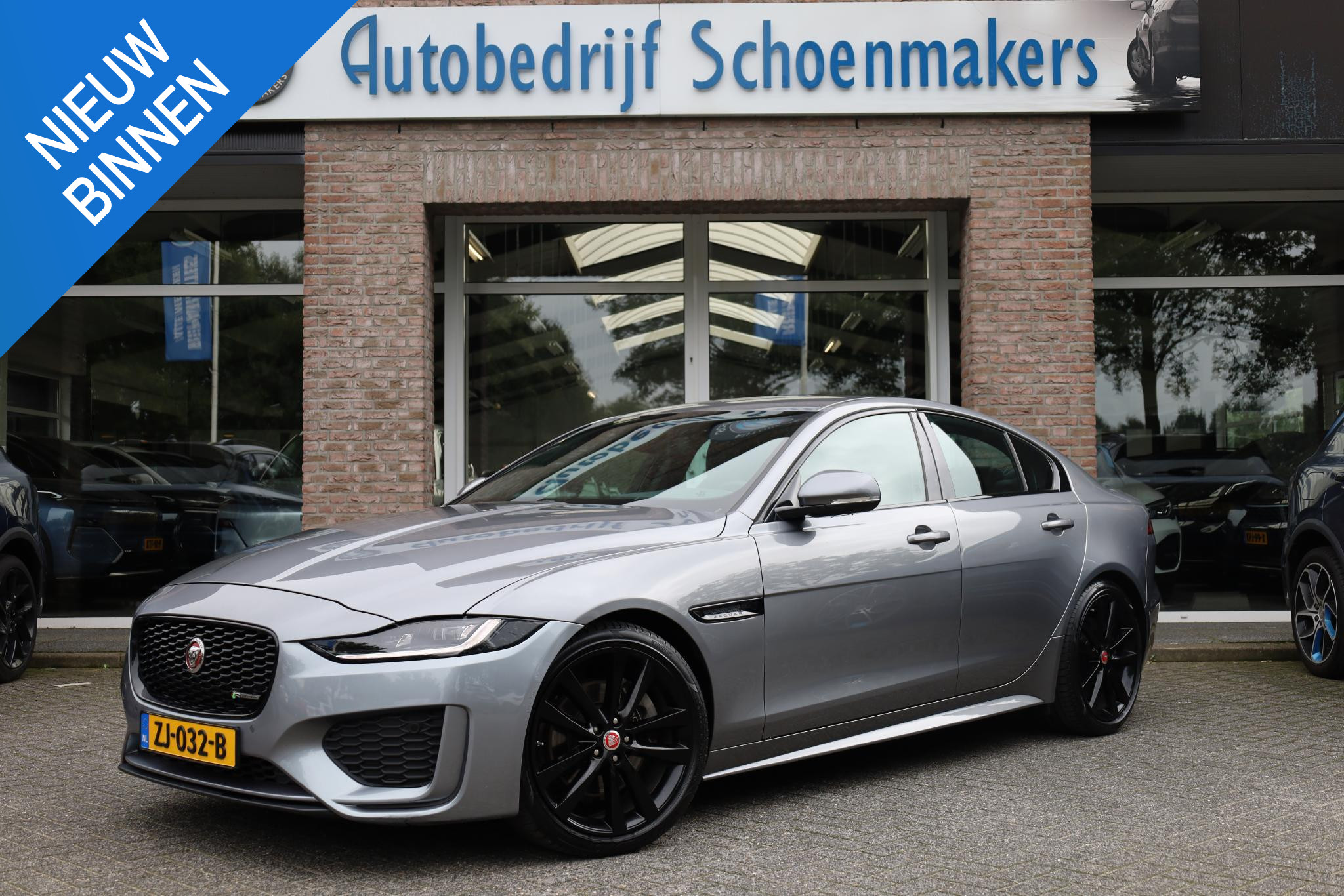 Jaguar XE 2.0 P250 HSE R-Dynamic