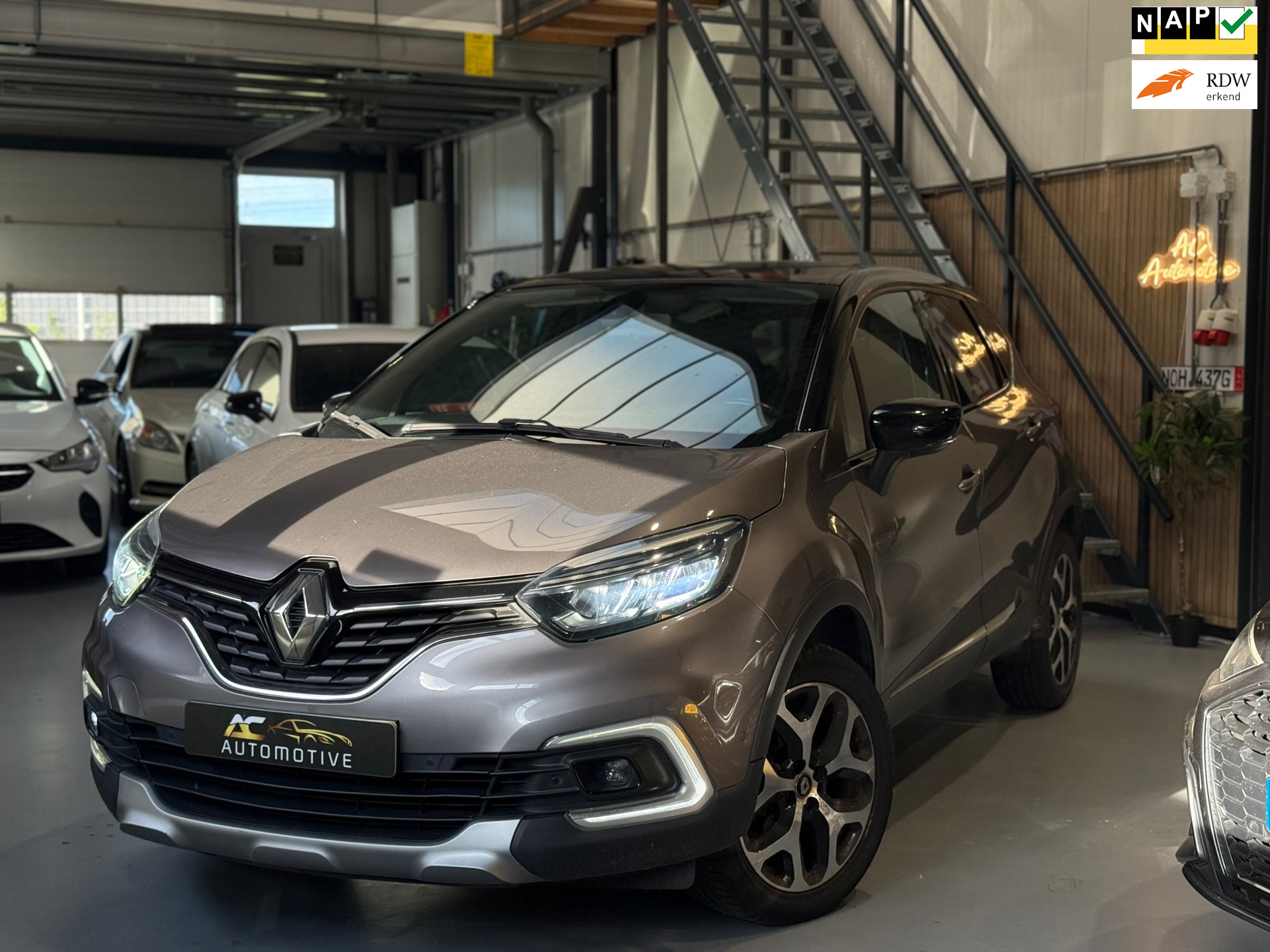 Renault Captur 0.9 TCe Intens R-link Navi/Xenon/Nap