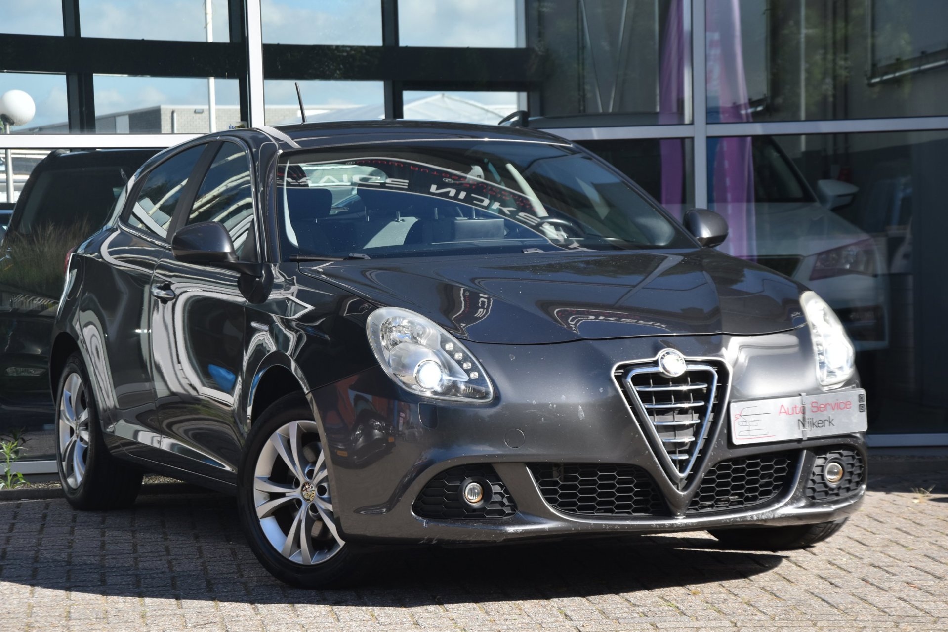 Alfa Romeo Giulietta 1.4 T Distinctive | Navi | Xenon | PDC | Cruise | 170 PK | 1e Eig.