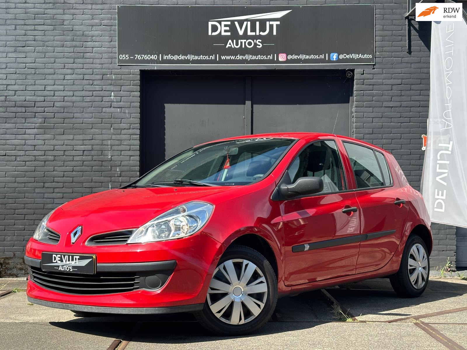 Renault Clio 1.2-16V Business Line | Airco | Elek Raam | Bluetooth | Radio Cd Speler | CV Op Afstand |