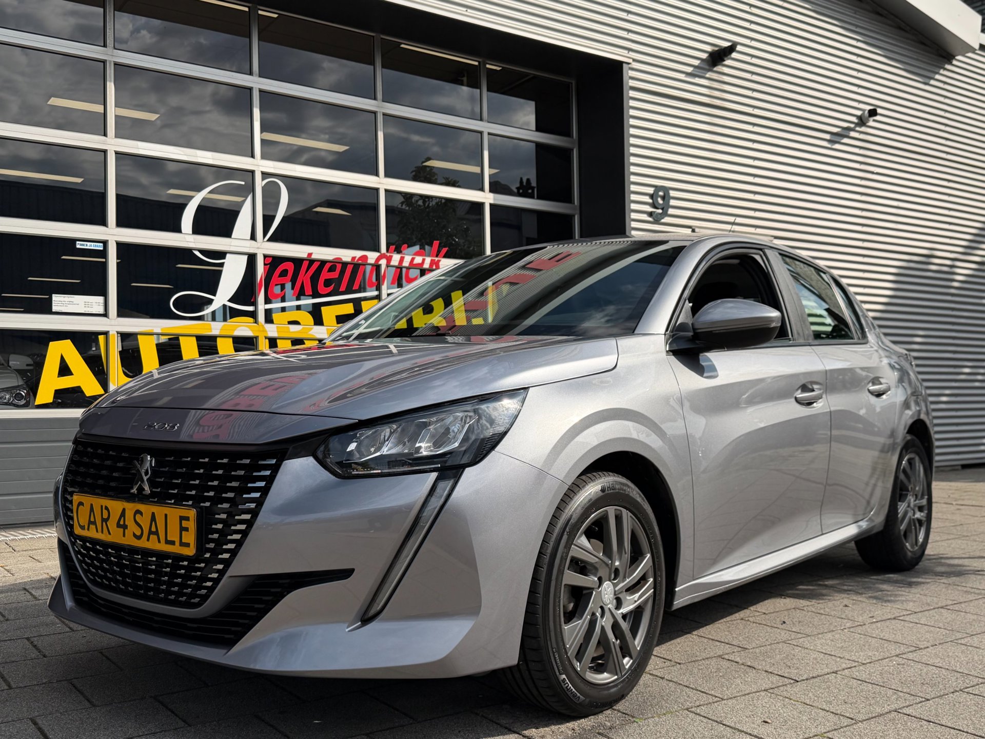 Peugeot 208 1.2 PureTech Active Pack – Navigatie / Apple CarPlay I Airco I Sport velgen I LED I PDC I Dealer onderhouden