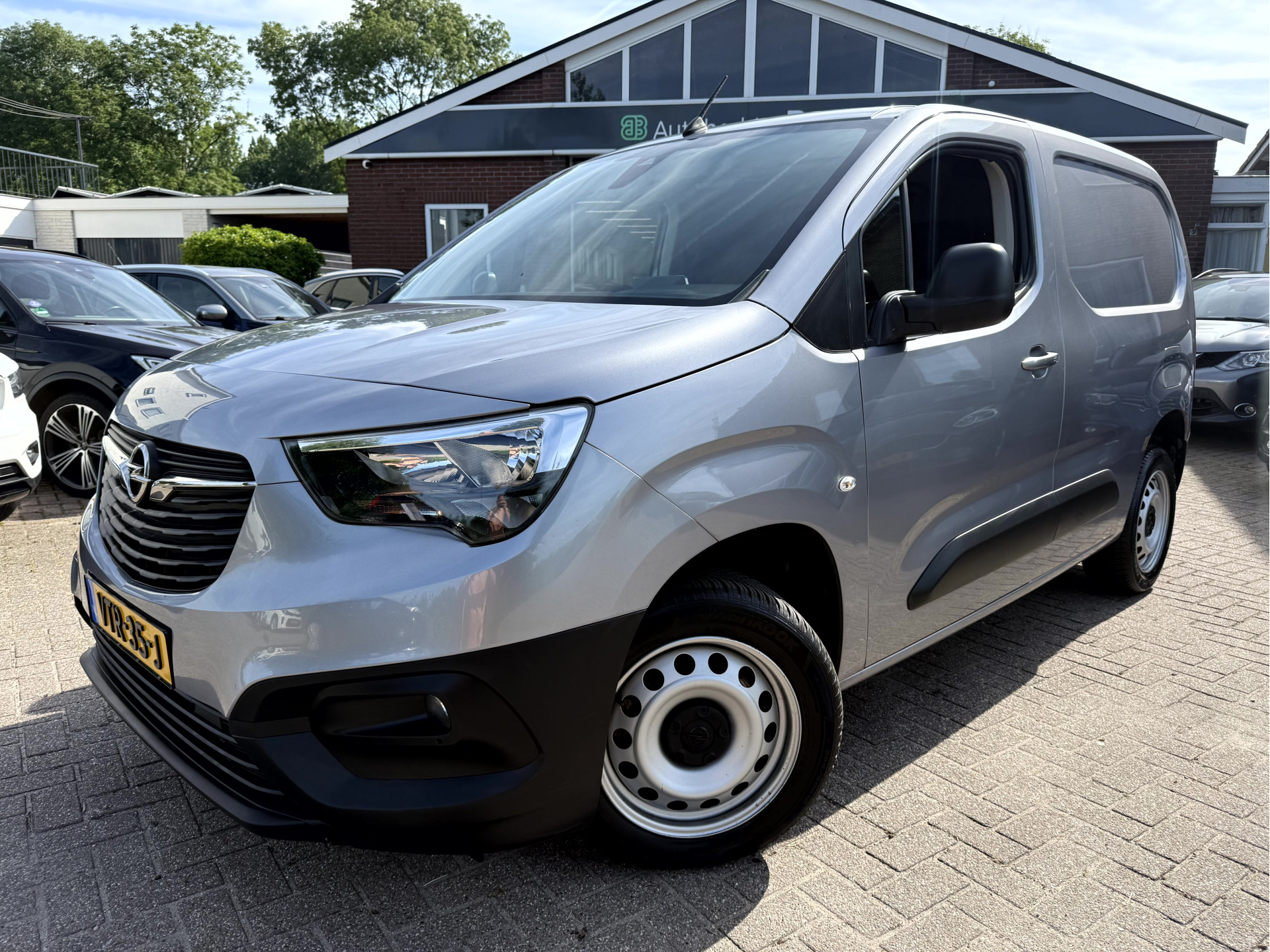 Opel Combo 1.5D 130pk Automaat