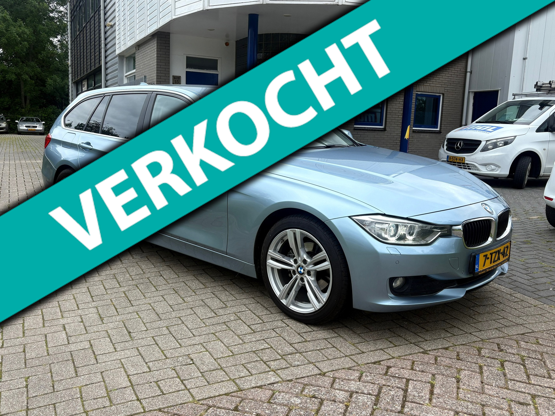 BMW 3 Serie Touring 316i High Executive/volle nette auto/NL