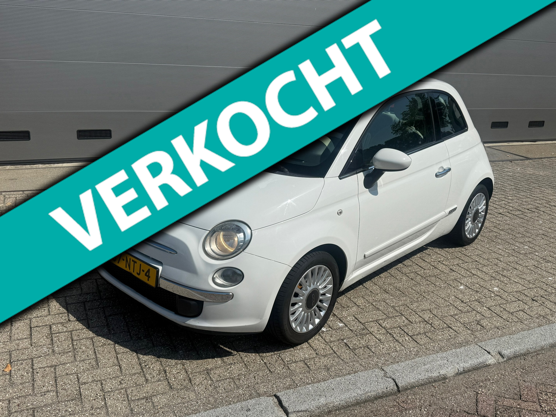 Fiat 500 1.2 Lounge | Automaat | carplay | airco