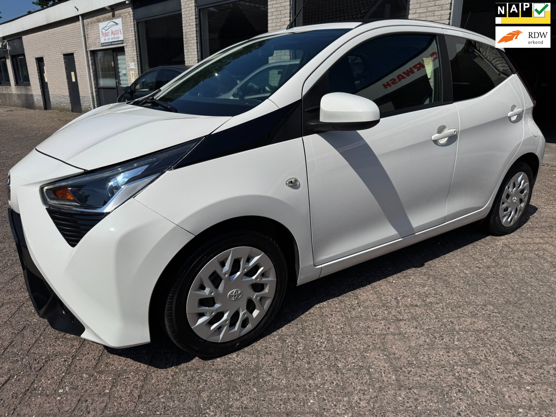 Toyota Aygo 1.0 VVT-i x-play AIRCO CABRIODAK ORG 62983 KM NAP VOLLEDIG DEALER ONDERHOUDEN NW APK BOMVOLLE AYGO SUPER MOOI.