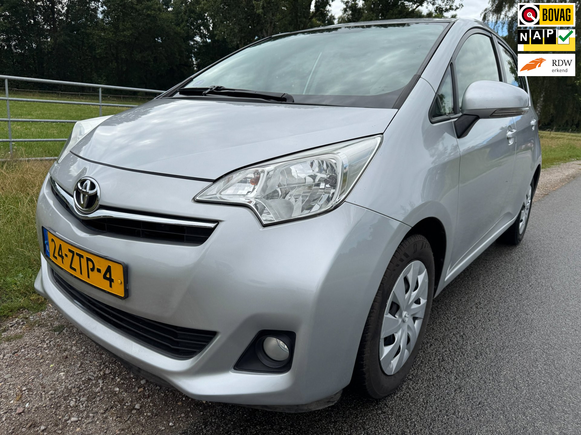 Toyota Verso-S 1.3 VVT-i Aspiration compleet onderhouden|AUTOMAAT