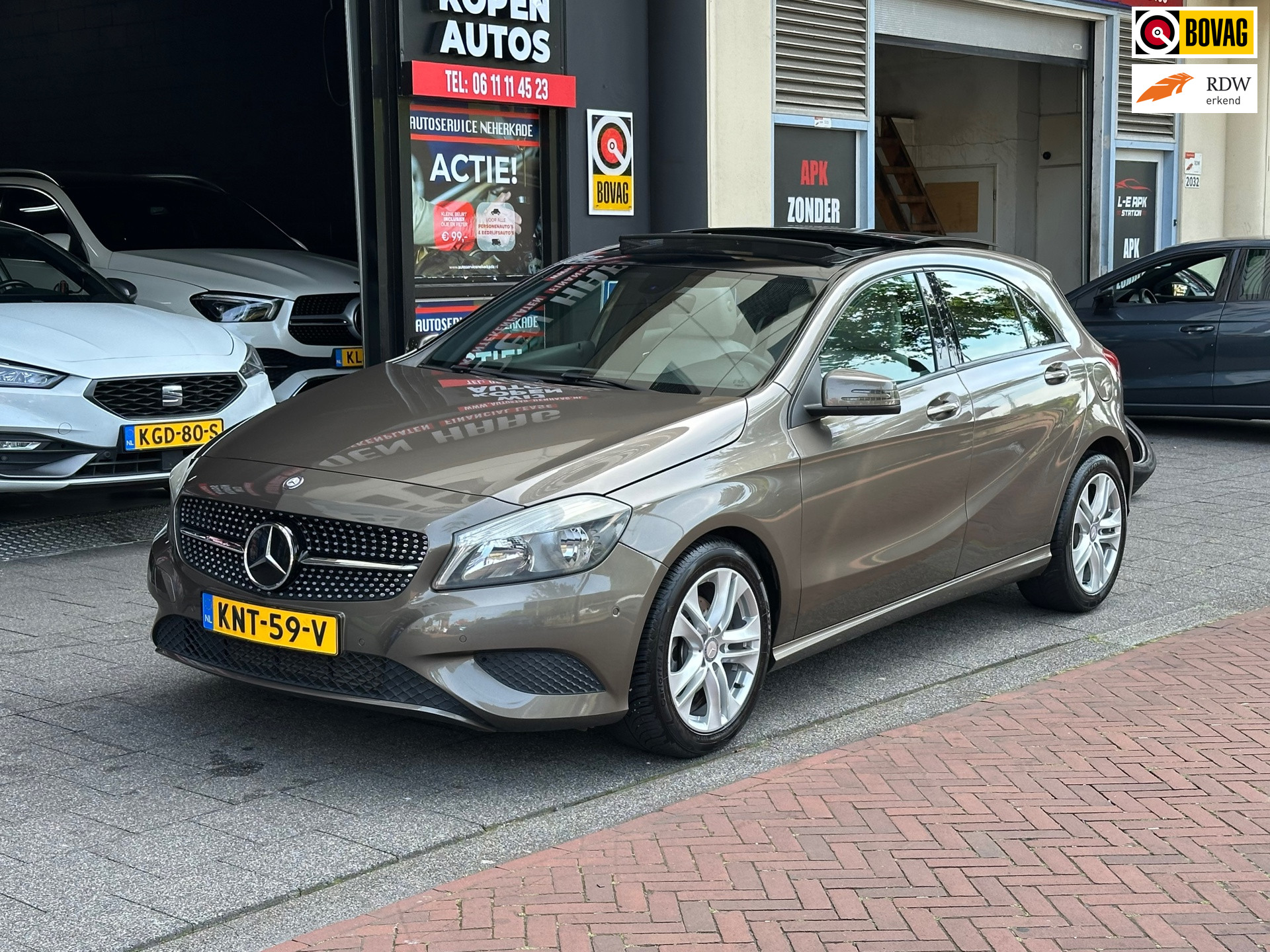 Mercedes-Benz A-Klasse 200 Ambition Automaat Panoromadak