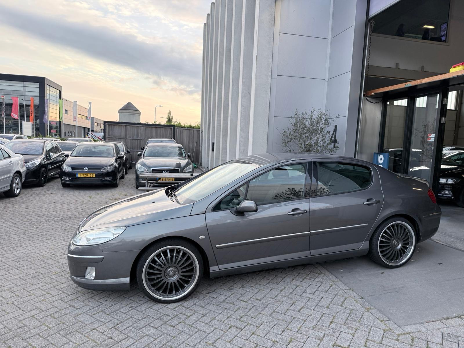 Peugeot 407 2.0 ST Pack FACELIFT! 19INCH! CLIMA! CRUISE! INRUIL MOGELIJK!