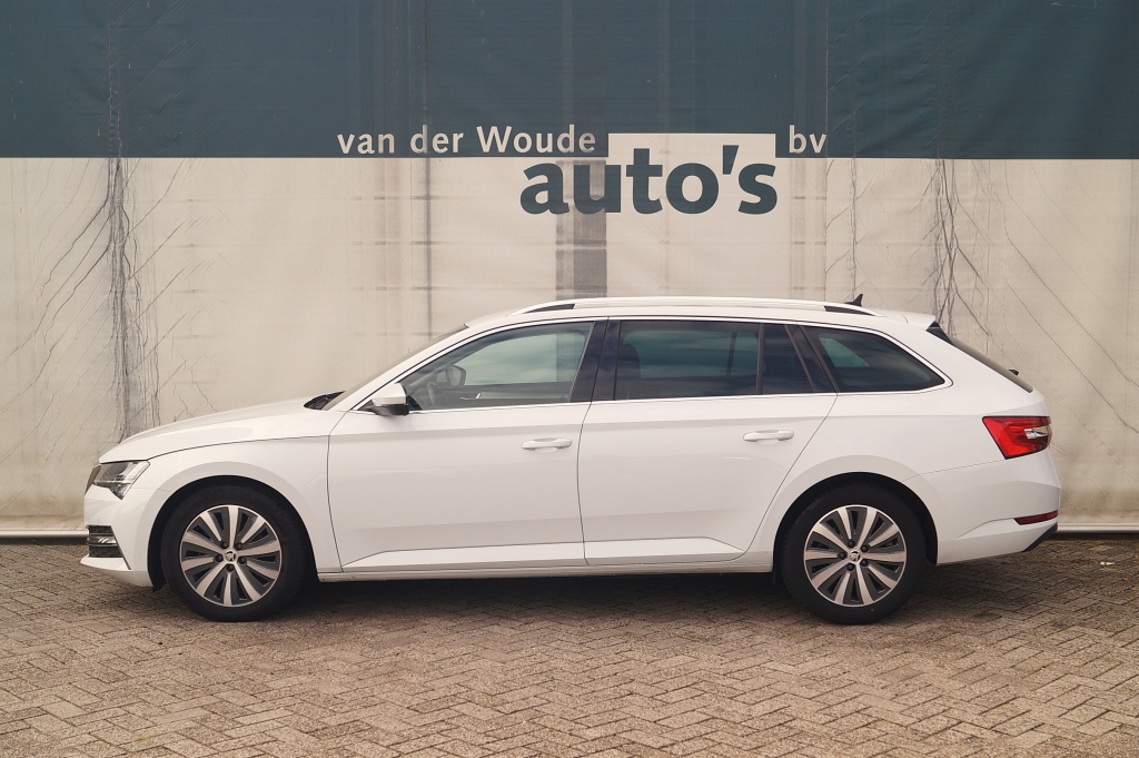 Škoda Superb Combi 1.4 TSI iV PHEV Business Edition -NAVI-ECC-TREKHAAK-