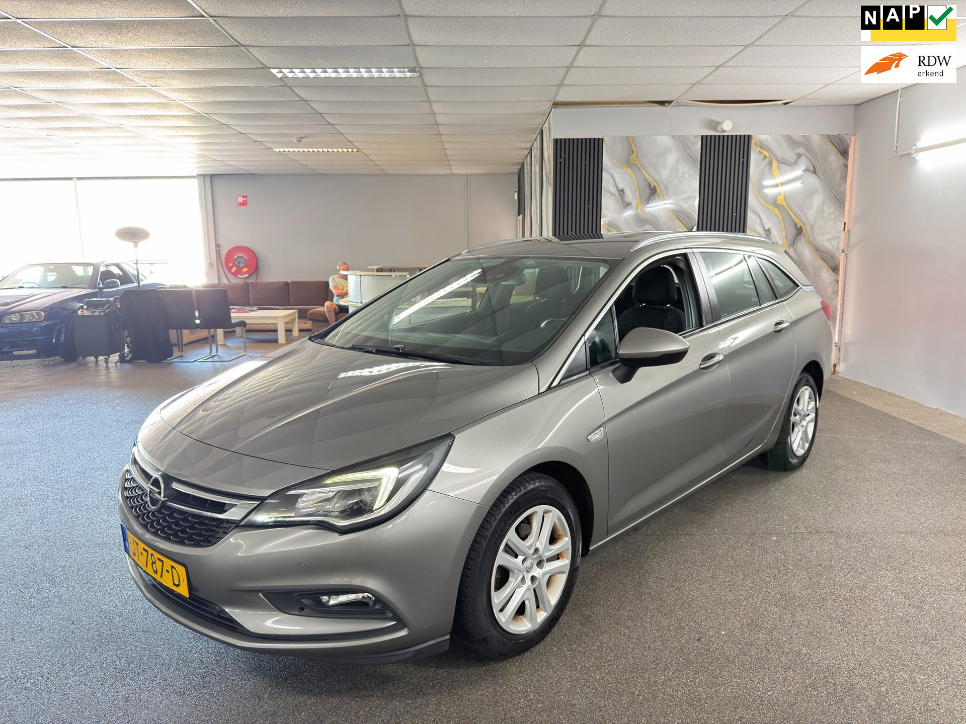 Opel Astra Sports Tourer 1.0 Business+ Apk Nieuw,Clima,Cruise,Parksensoren,N.A.P,Line-assist,Topstaat!!