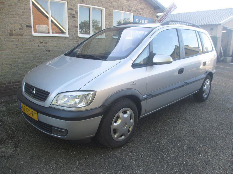 Opel Zafira 1.6-16V Elegance