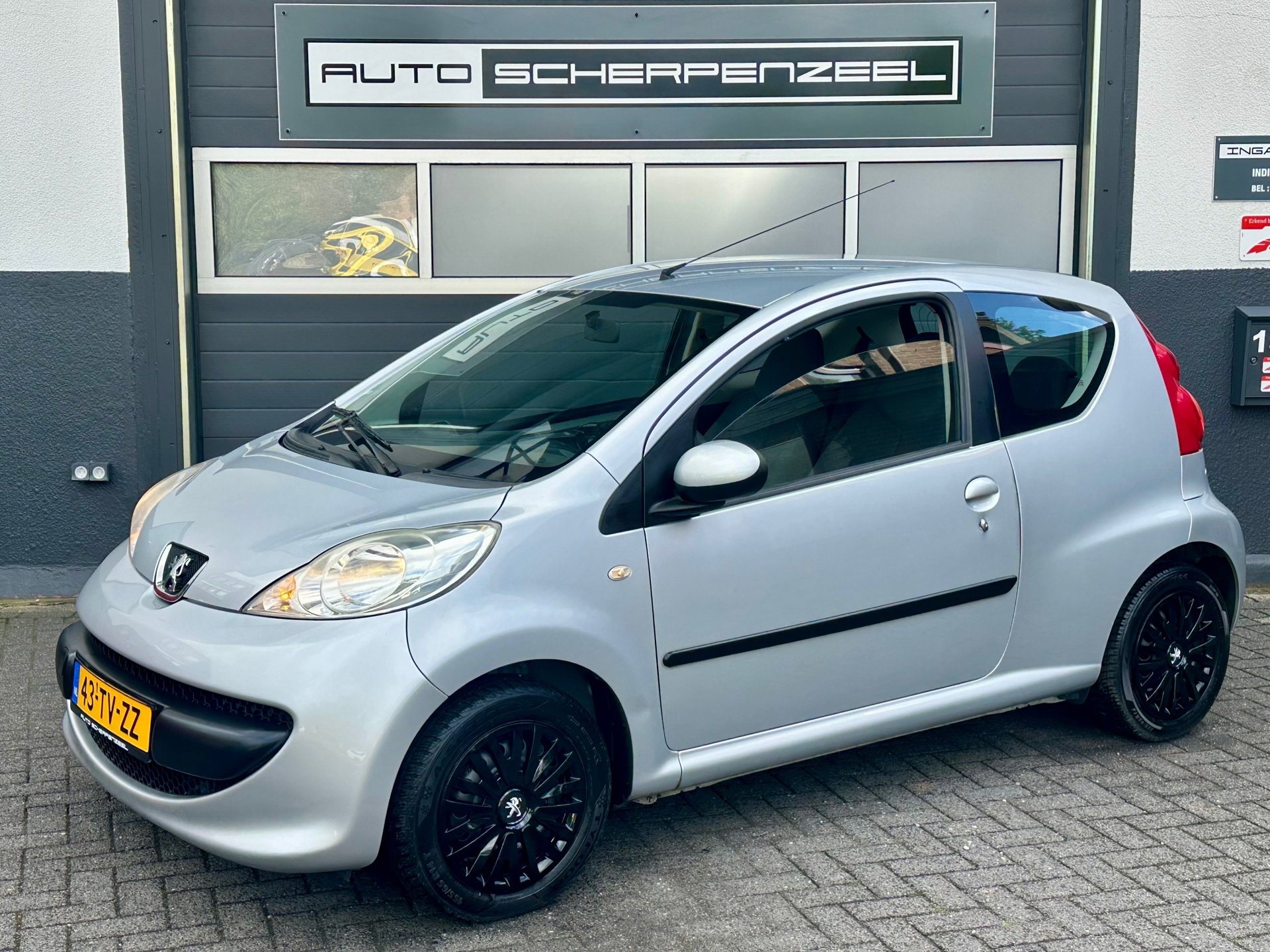 Peugeot 107 1.0-12V XS | 113dkm | NL AUTO | ELEK PAKKET |