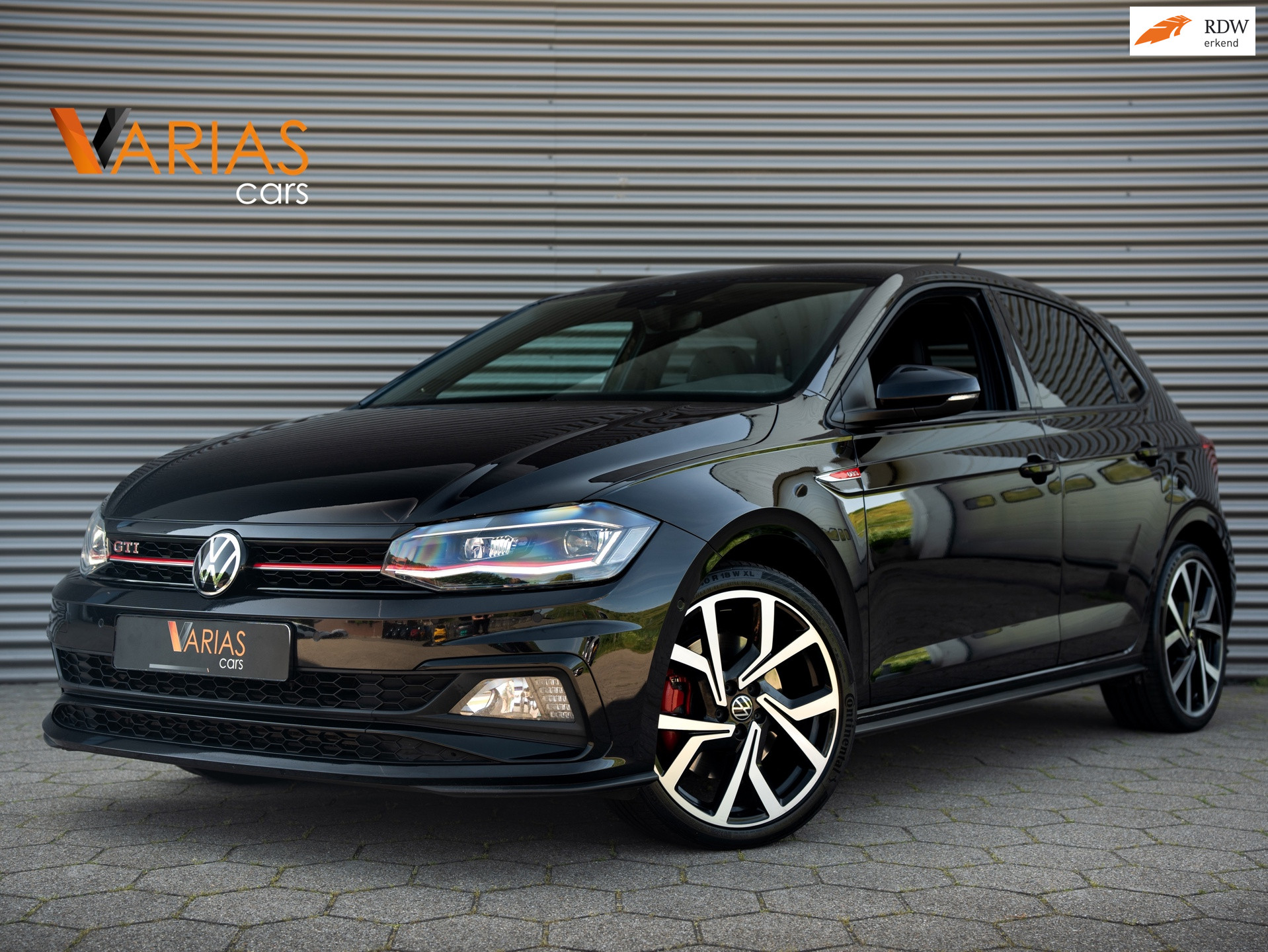 Volkswagen Polo 2.0 TSI GTI Beats Virtual Alcantara Blindspot
