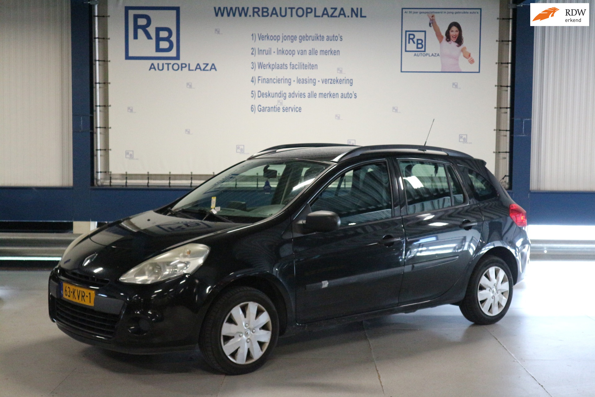 Renault Clio Estate 1.2-16V Special Line / APK / NAVI / AIRCO ! !