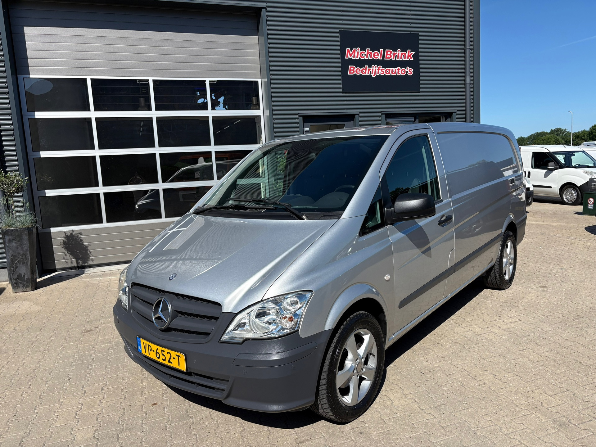 Mercedes-Benz Vito 113 CDI 320 Lang 3 Zitplaatsen Airco