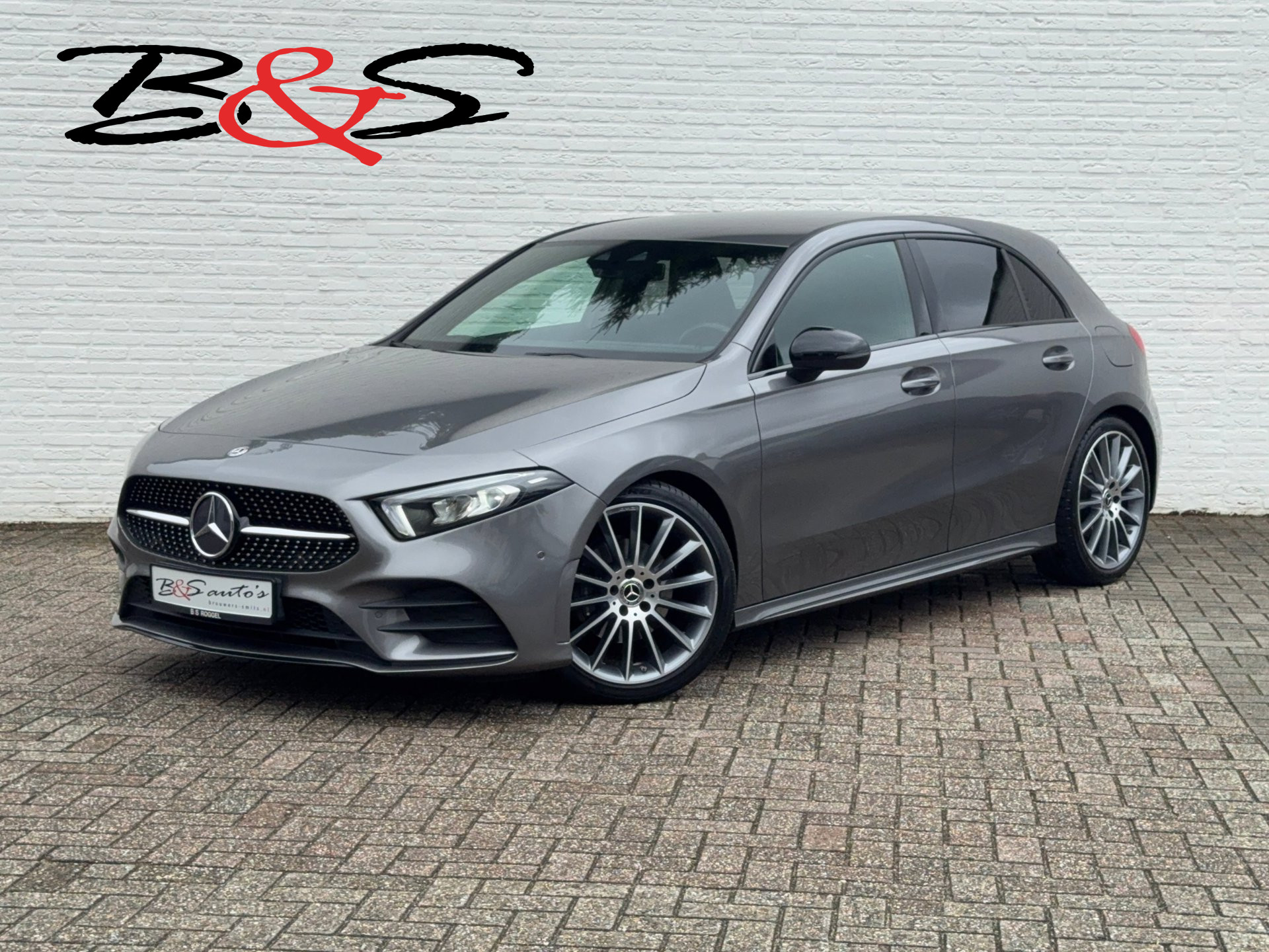 Mercedes-Benz A-Klasse 200 AMG Sfeer Camera Clima Navi Stoelverwarming 19″Multispoke velgen Sportonderstel