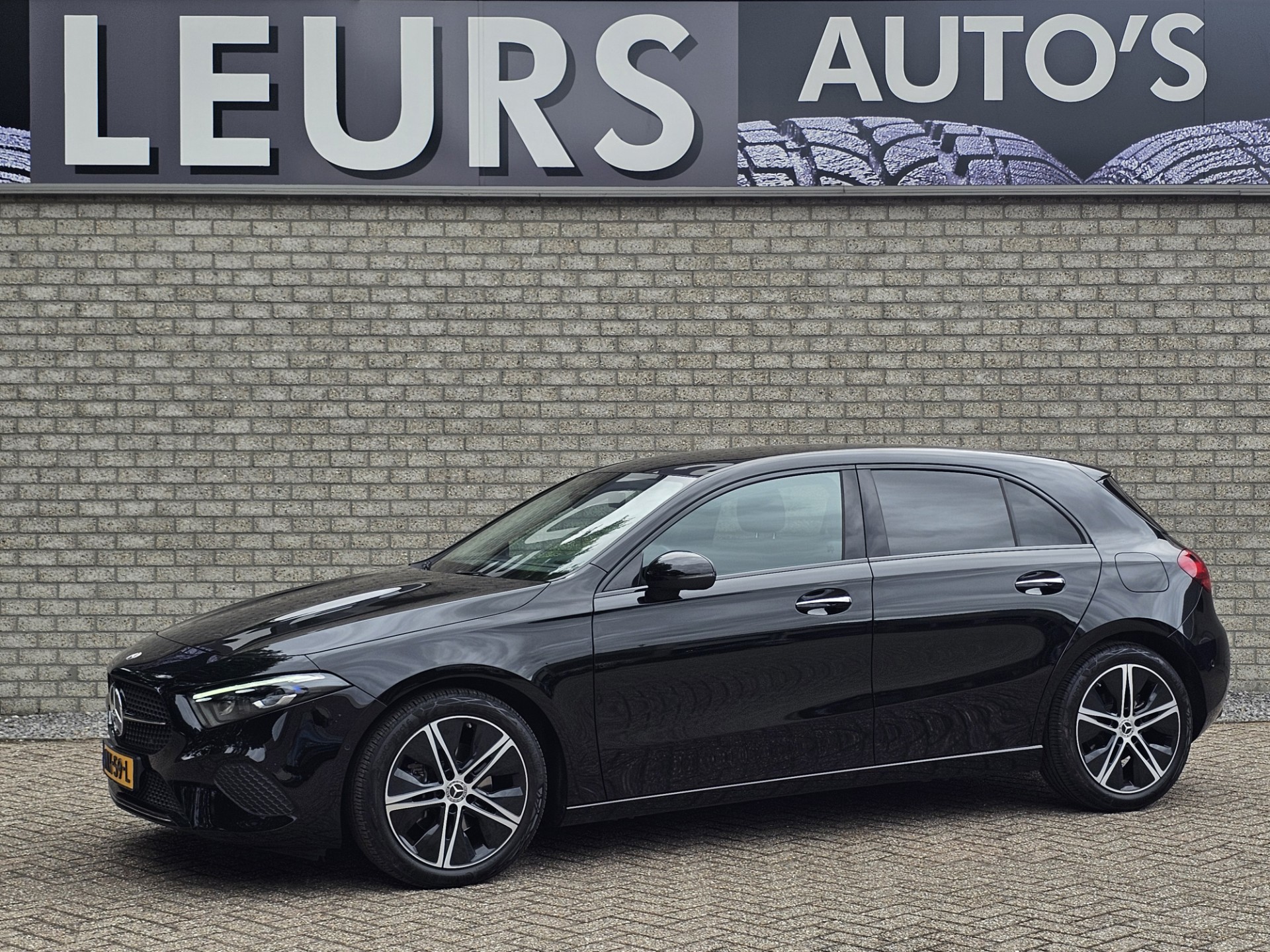 Mercedes-Benz A-Klasse 200 AMG Line/ Camera