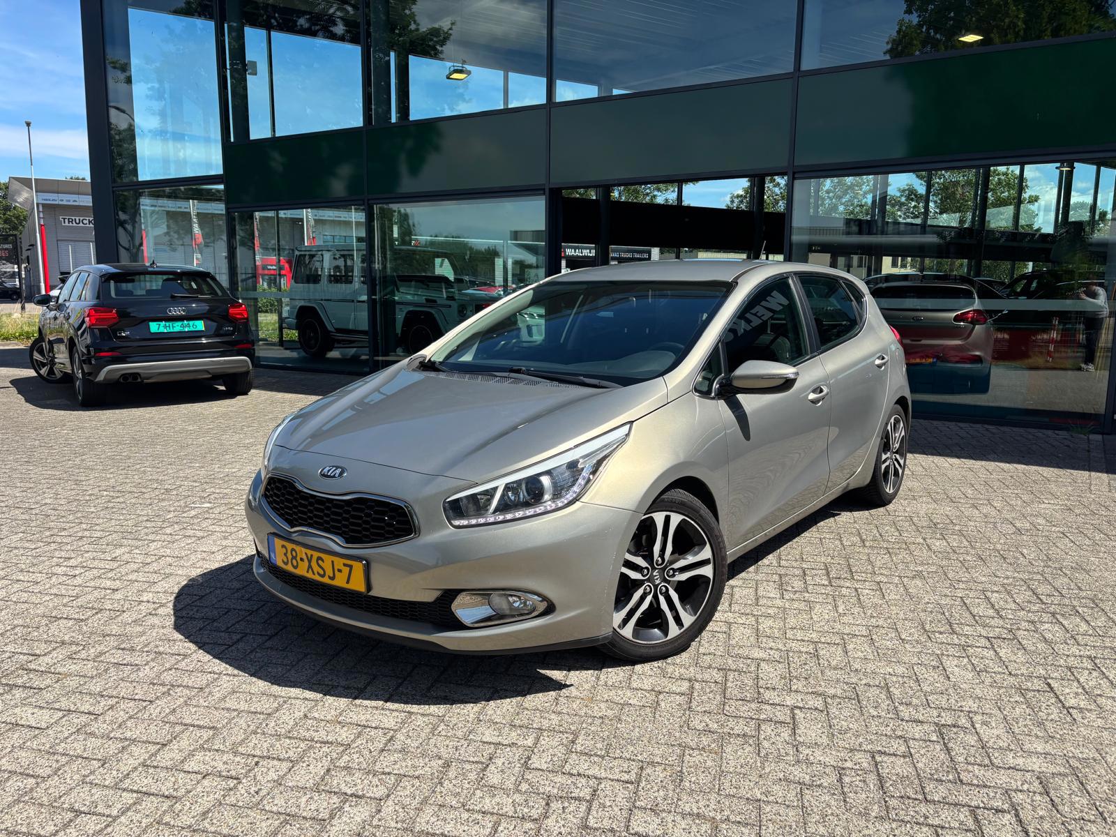 Kia cee’d 1.6 GDI Comfort Pack INRUILKANJER! (Airco, Cruise Control, Stoel/Stuurverwarming, Multimedia, NL-auto, Goed, ondh)