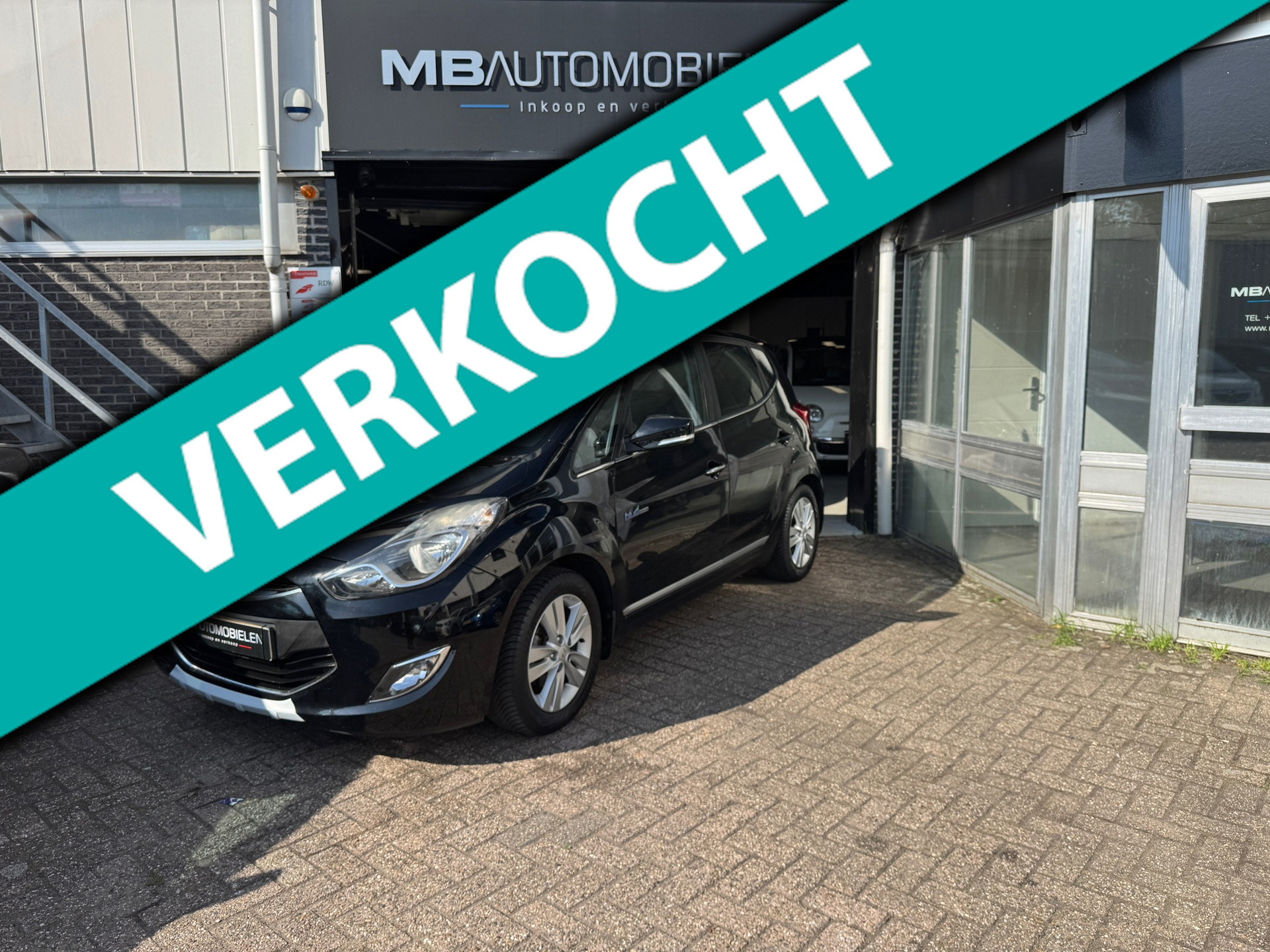 Hyundai ix20 1.4i i-Vision/Panoramadak/1JR APK/Trekhaak/Airco/Clima/NAP!