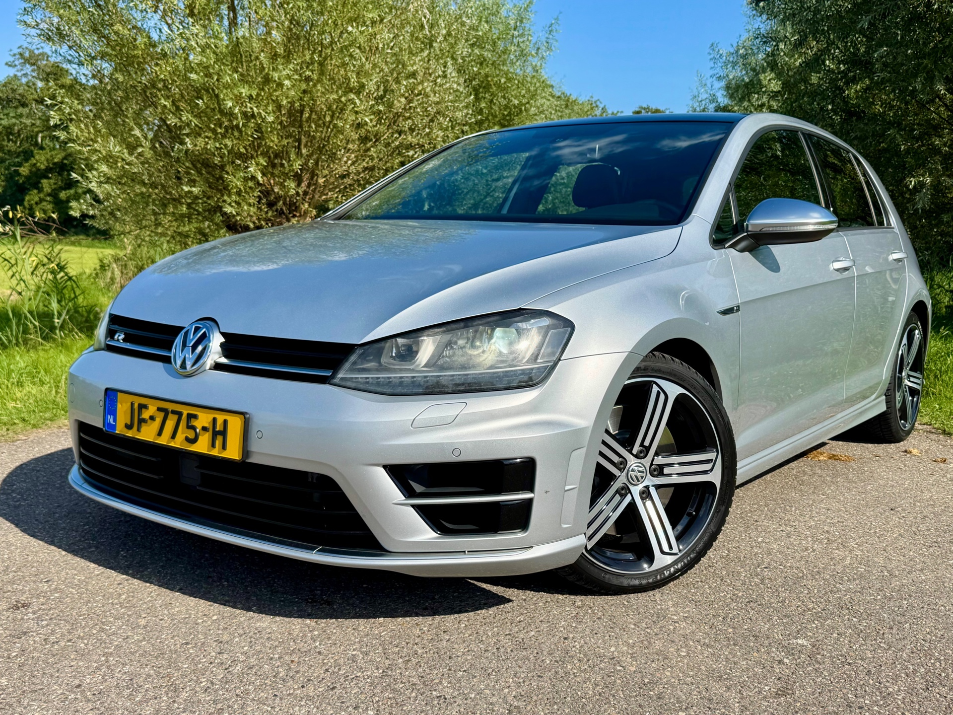 Volkswagen Golf 2.0 TSI R 4Motion / Automaat / Schuif-Kanteldak / Goed onderhouden / Bearlock Versnellingspookslot /