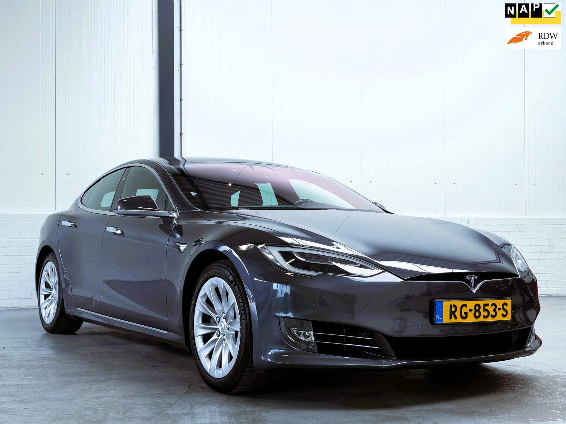 Tesla Model S 75 Business Economy|Luchtvering|Trekhaak|SoH87%