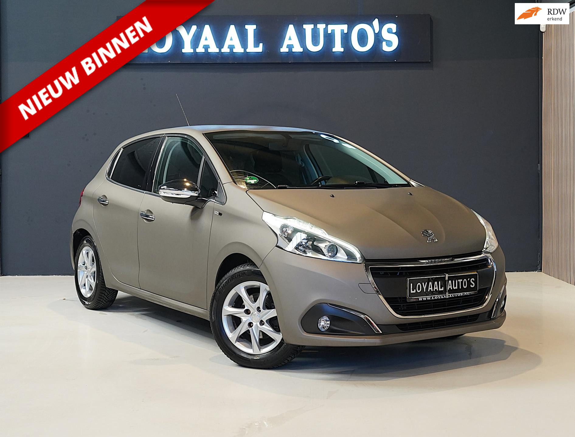 Peugeot 208 1.2 PureTech Blue Lease Premium | AIRCO | CRUISE | PDC | ELEK.RAMEN | NAVI | APK.