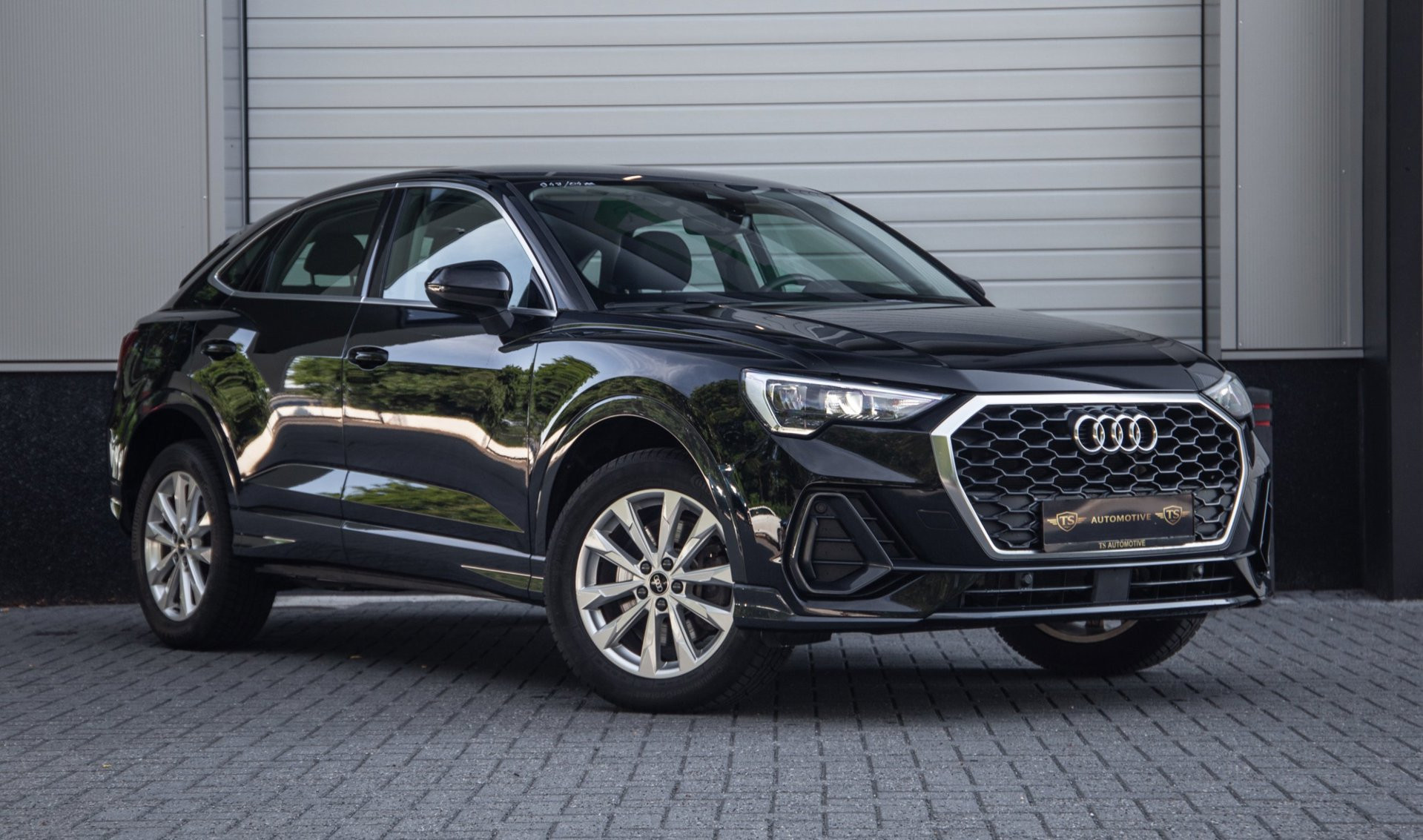 Audi Q3 Sportback 45 TFSI e Advanced Edition / SOH 86% / DAB / Cruise Control