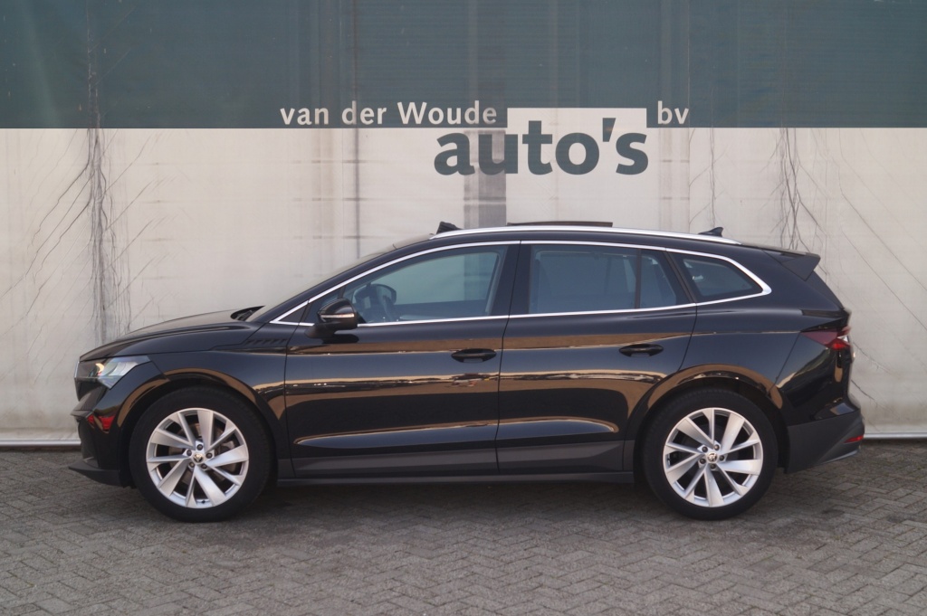 Škoda Enyaq iV 80 204pk 77kWh -SOH91%-PANO-TREKHAAK-ECC-PDC-