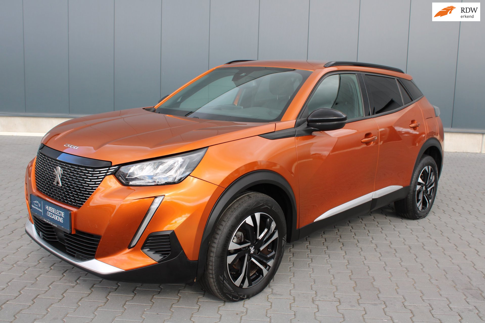 Peugeot 2008 1.2 PureTech Allure Pack Premium Plus NIEUWE BANDEN