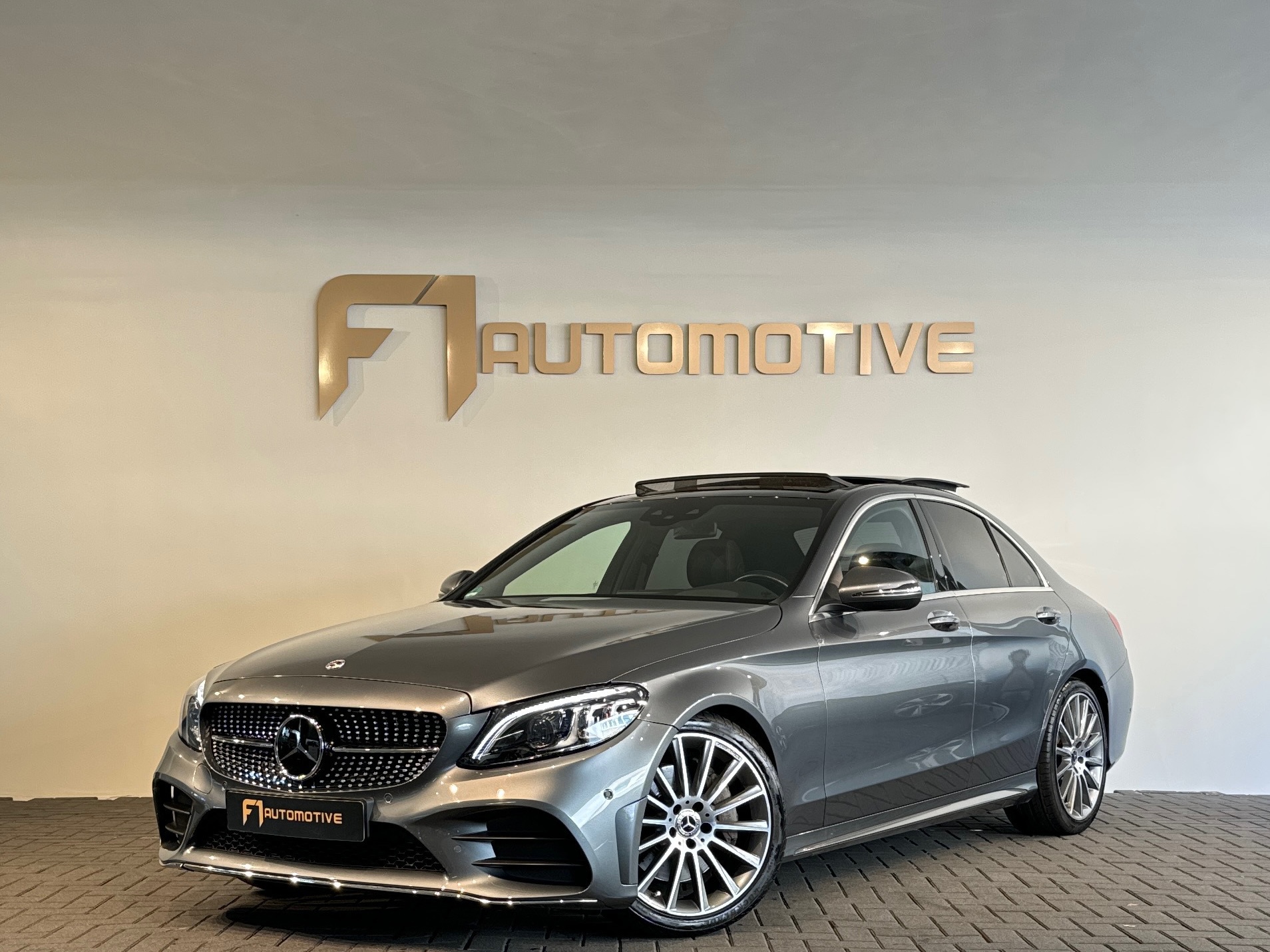 Mercedes-Benz C-Klasse 300 AMG Pano|Memory|Burmester|HuD|Cam