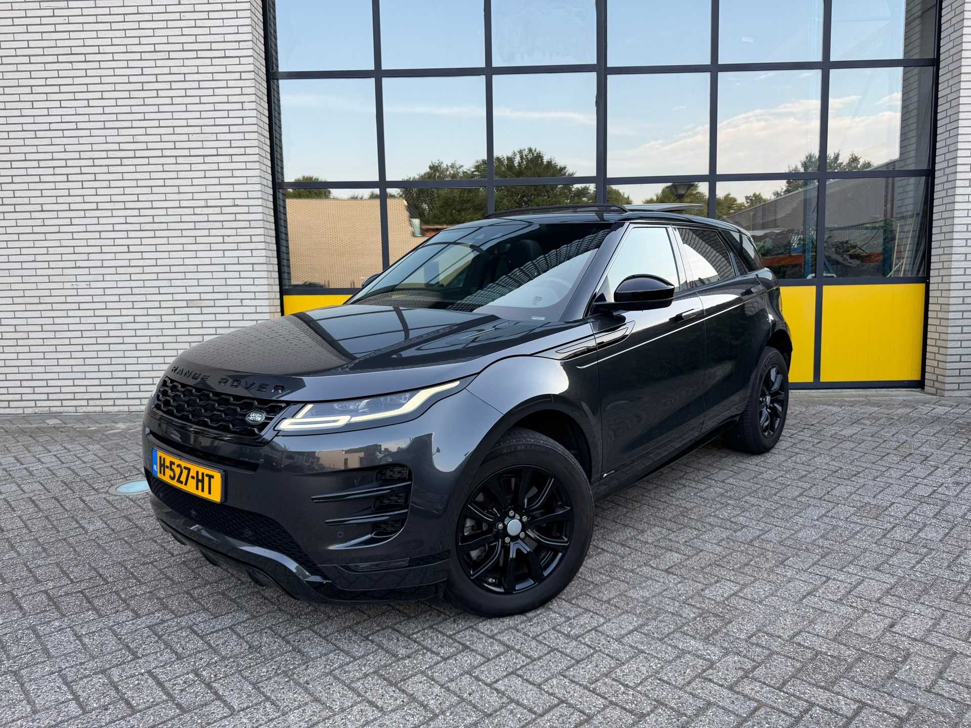 Land Rover Range Rover Evoque 2.0 P200 AWD R-Dynamic, Schuif/ kanteldak, stoel & Stuurwielverwarming