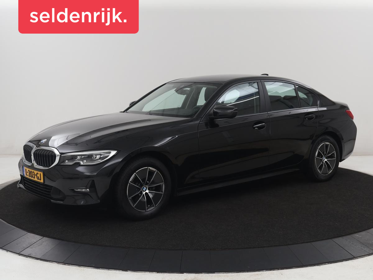 BMW 3 Serie 318i Business Edition | Cruise controle | Navigatie | Carplay |