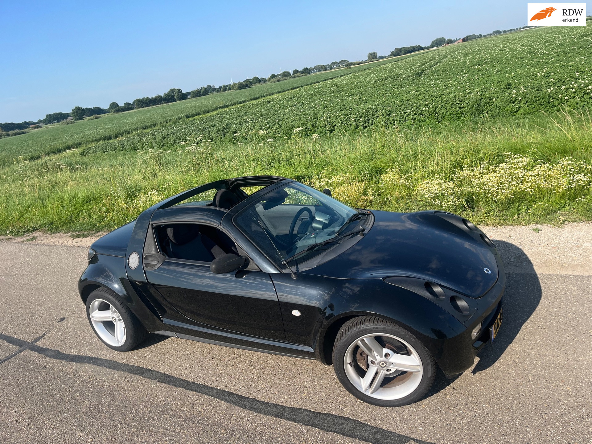 Smart Roadster 0.7 / dealerauto / lage km !