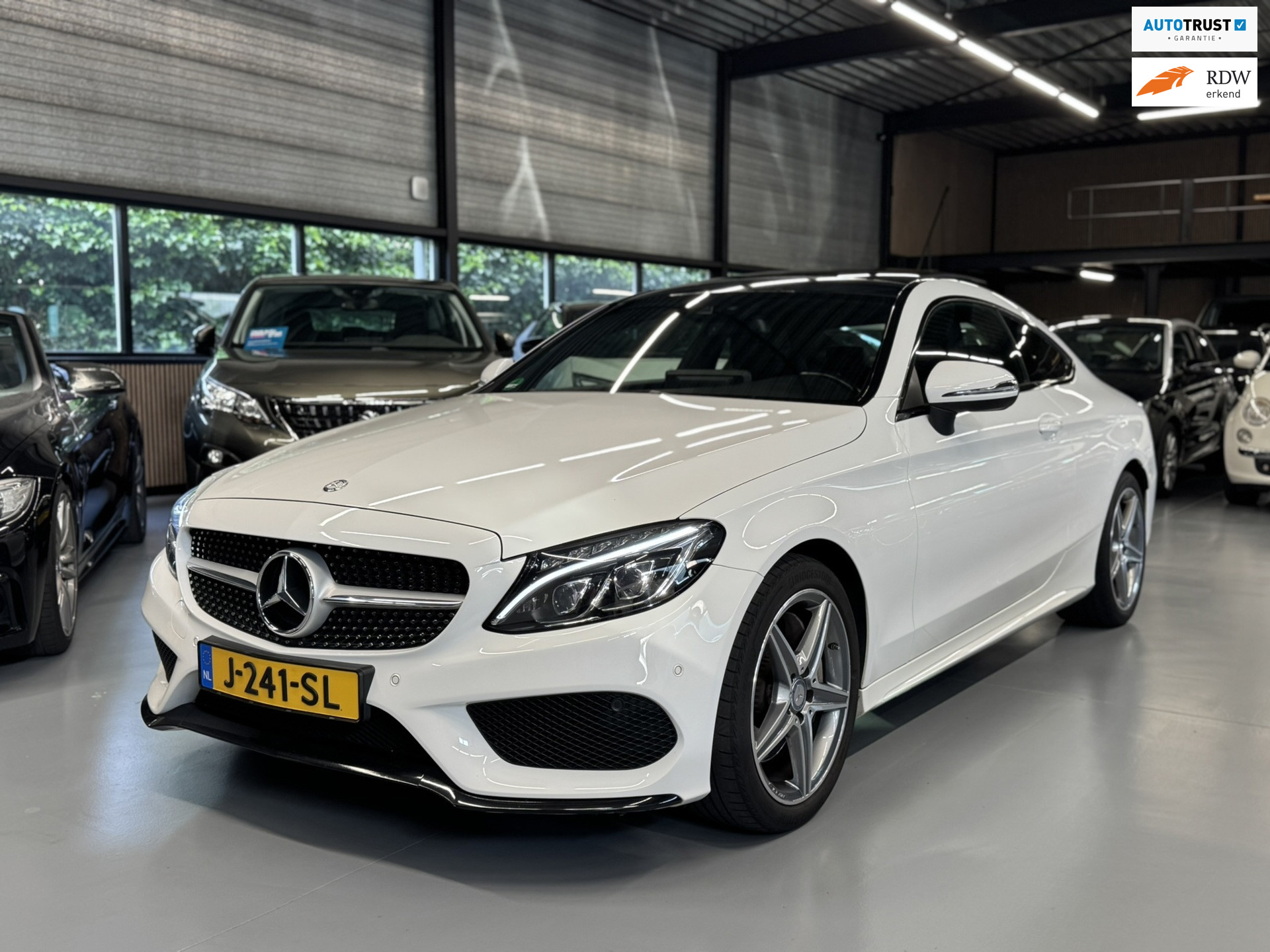 Mercedes-Benz C-Klasse Coupé 250 Edition 1 AMG LINE PANO