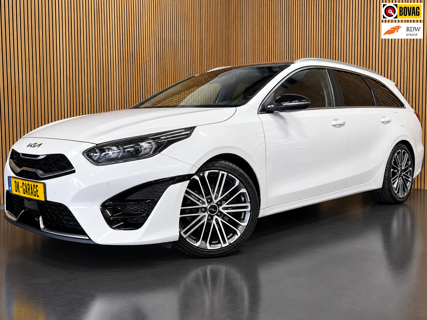Kia Ceed Sportswagon 1.5 T-GDi GT-PlusLine|AUTOMAAT|PANORAMA|MEMORY|ACC|CARPLAY|CAMERA|STUUR+STOELVERW. V+A|JBL|ELEK.KLEP+STOELEN|