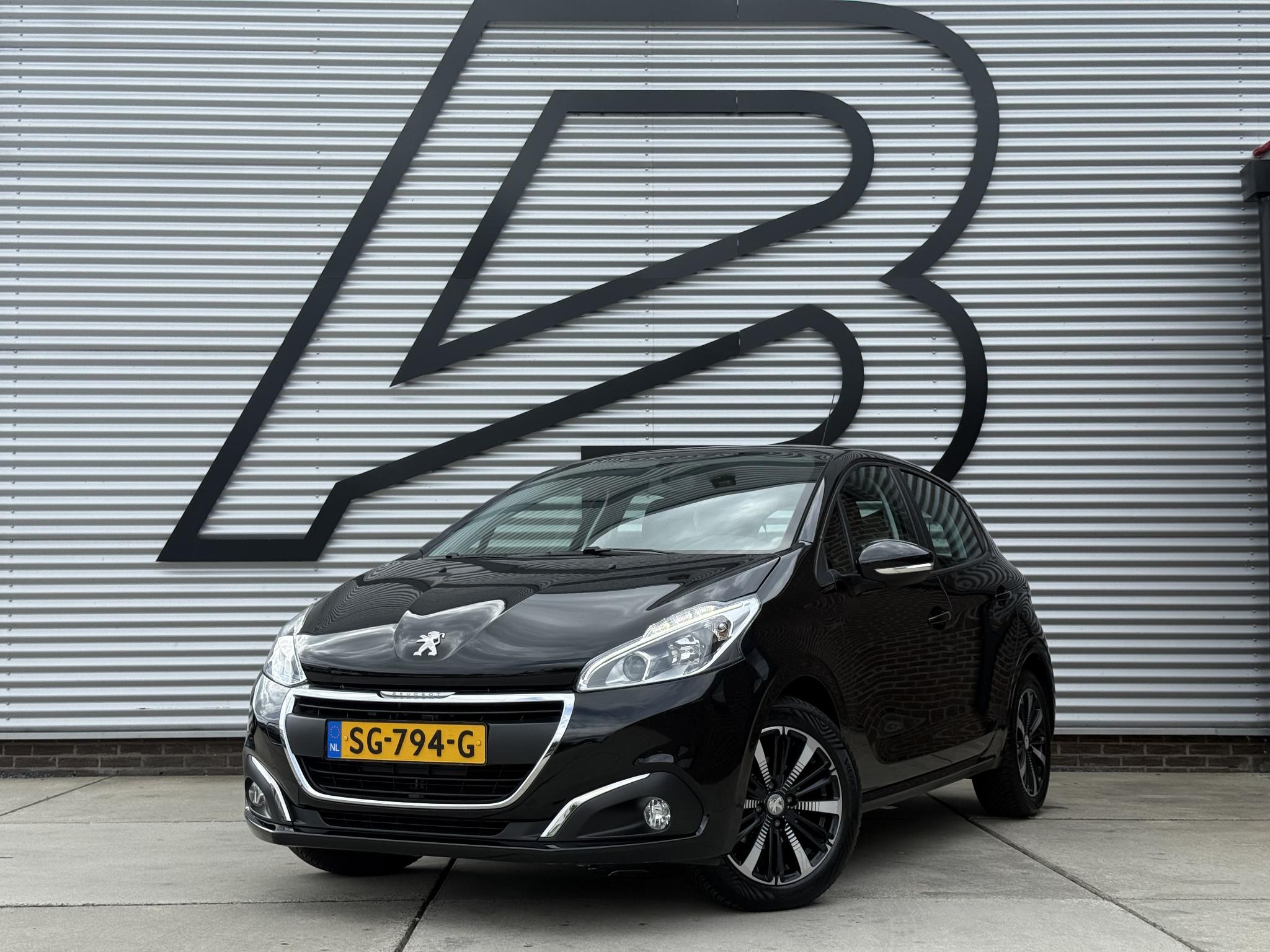 Peugeot 208 1.2 PureTech Blue Lion