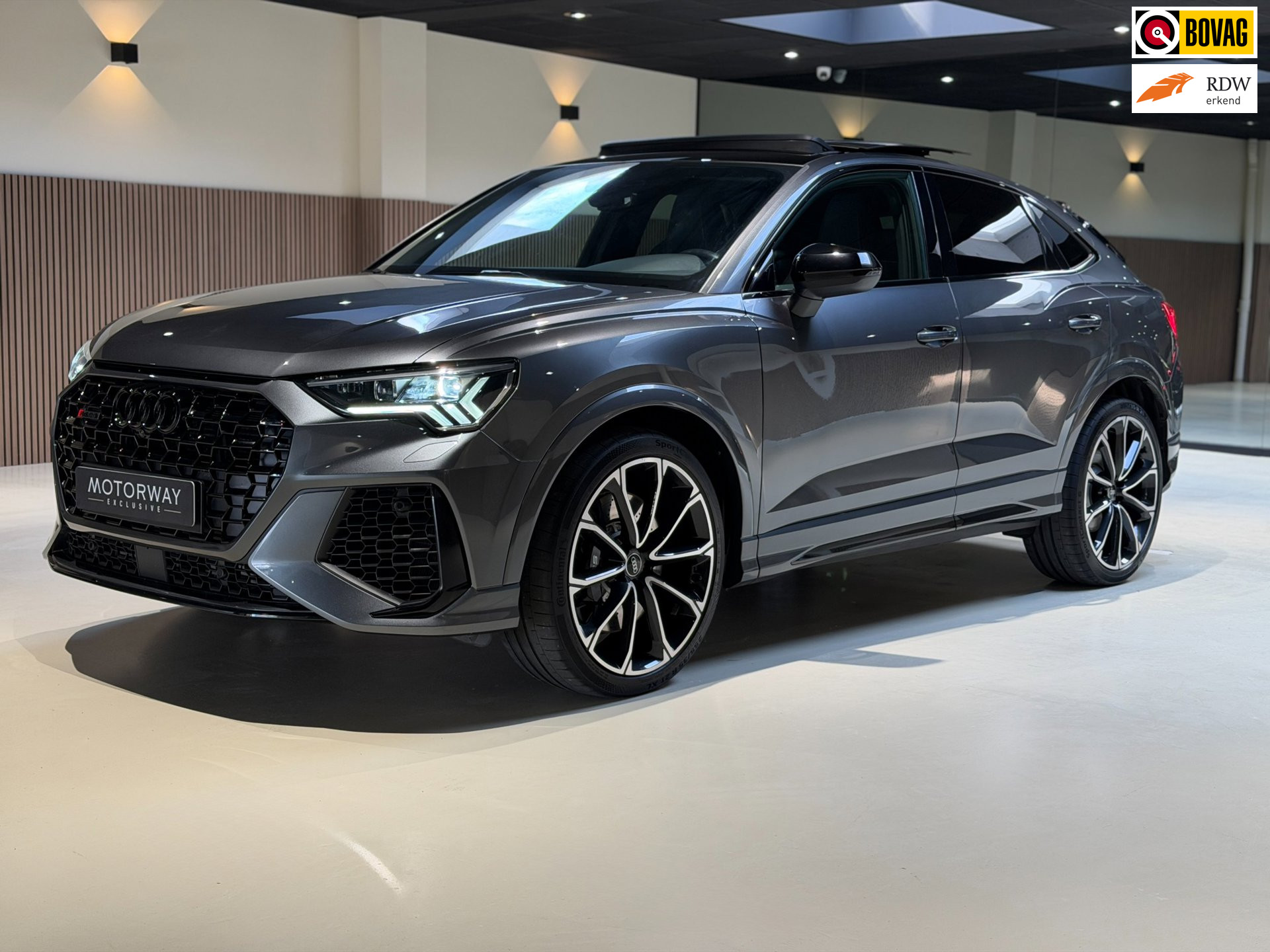 Audi RSQ3 Sportback 2.5 TFSI|Pano|RS Seats|Camera|Sonos|Matrix|Trekhaak