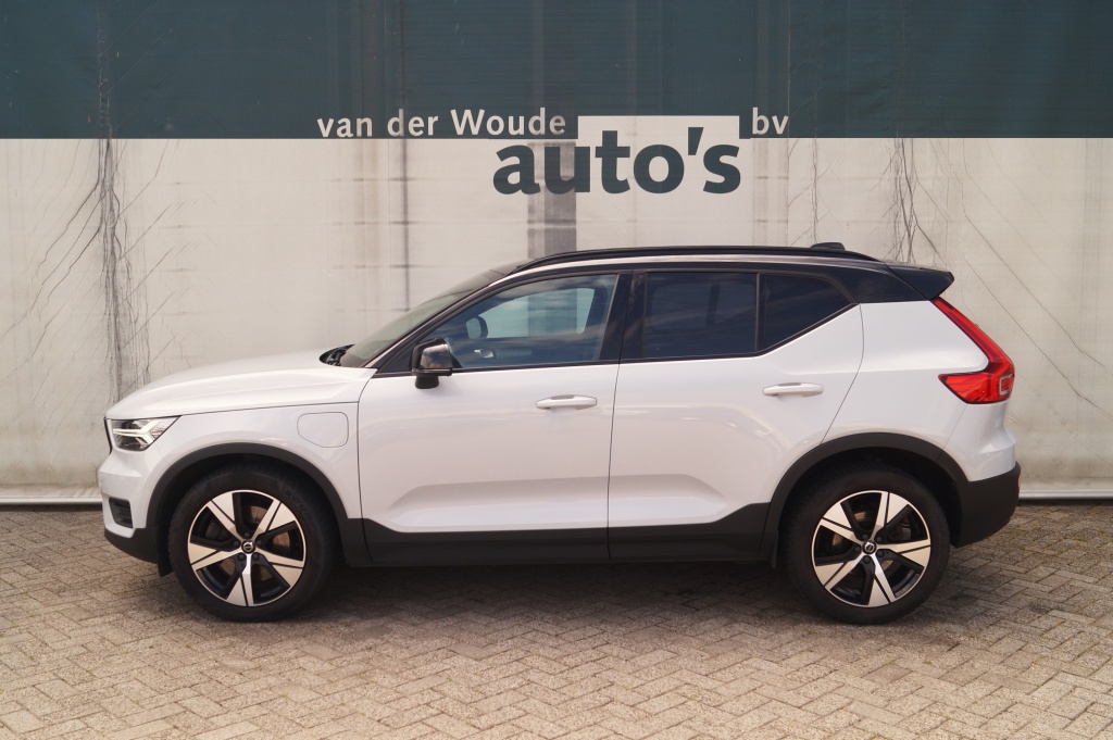 Volvo XC40 1.5 T4 Recharge R-Design -NAVI-ECC-CAM-LED-