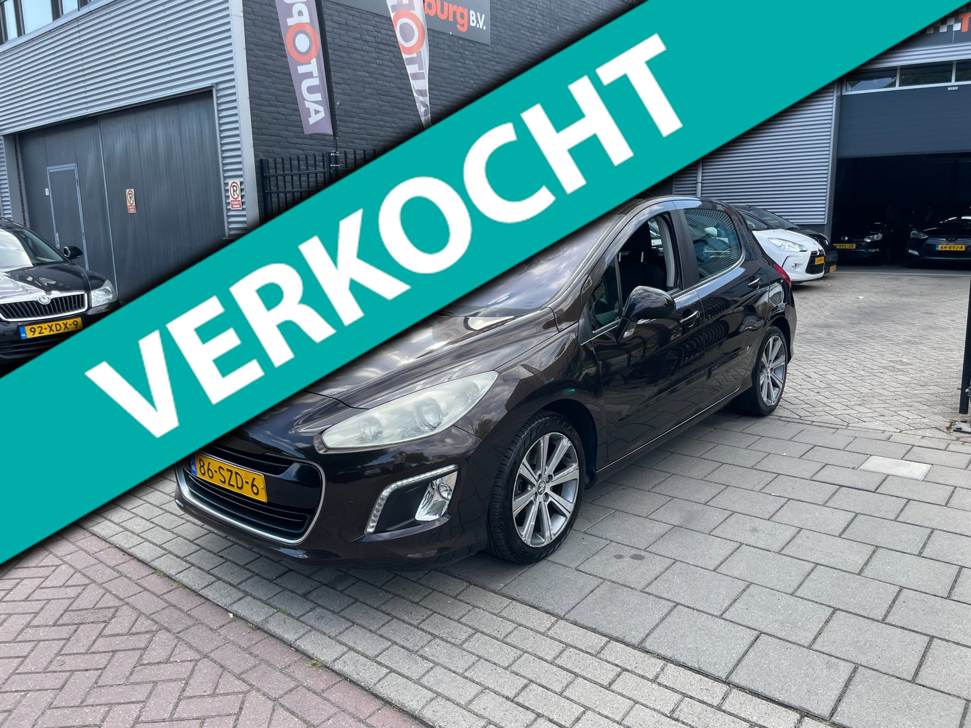Peugeot 308 1.6 THP Allure Trekhaak Pano Airco PDC NAP APK