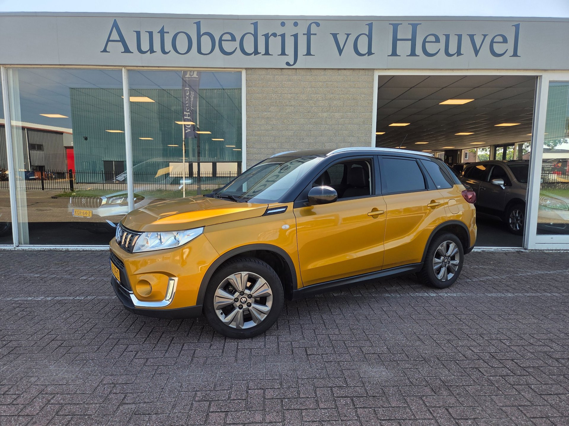 Suzuki Vitara 1.0 Boosterjet Camera*Trekhaak*Carplay*Stoelverw*Cruise* Rijklaar