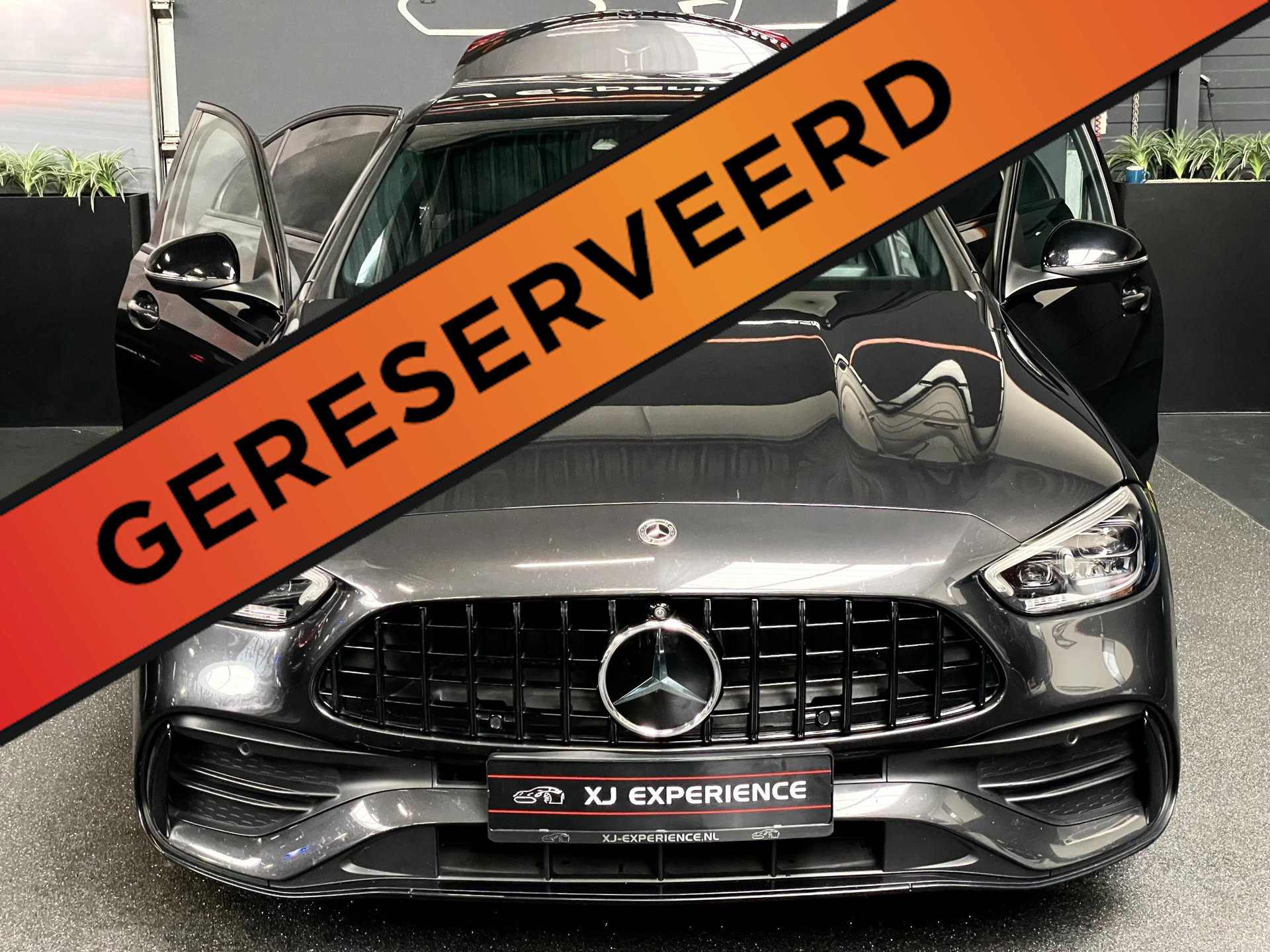 Mercedes-Benz C-Klasse 300 e AMG-LINE PANO Burmester 313 PK