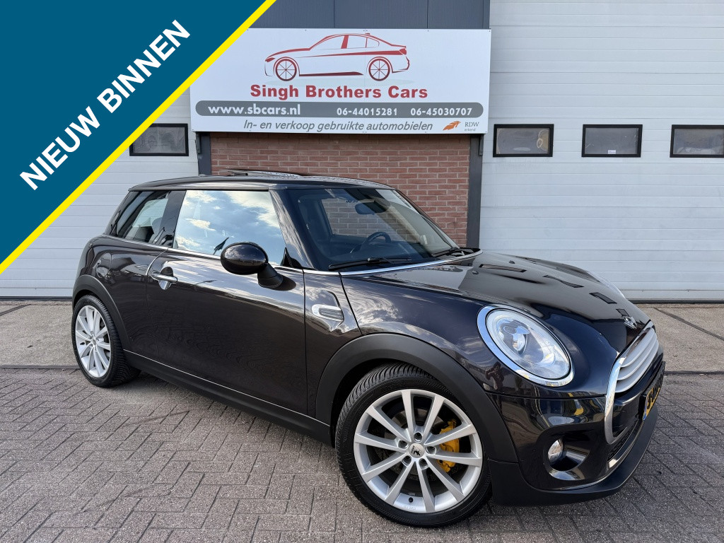 MINI 3-deurs 1.5 Cooper AUT CRUIS HUD NAVI PANORAMA !!!!!