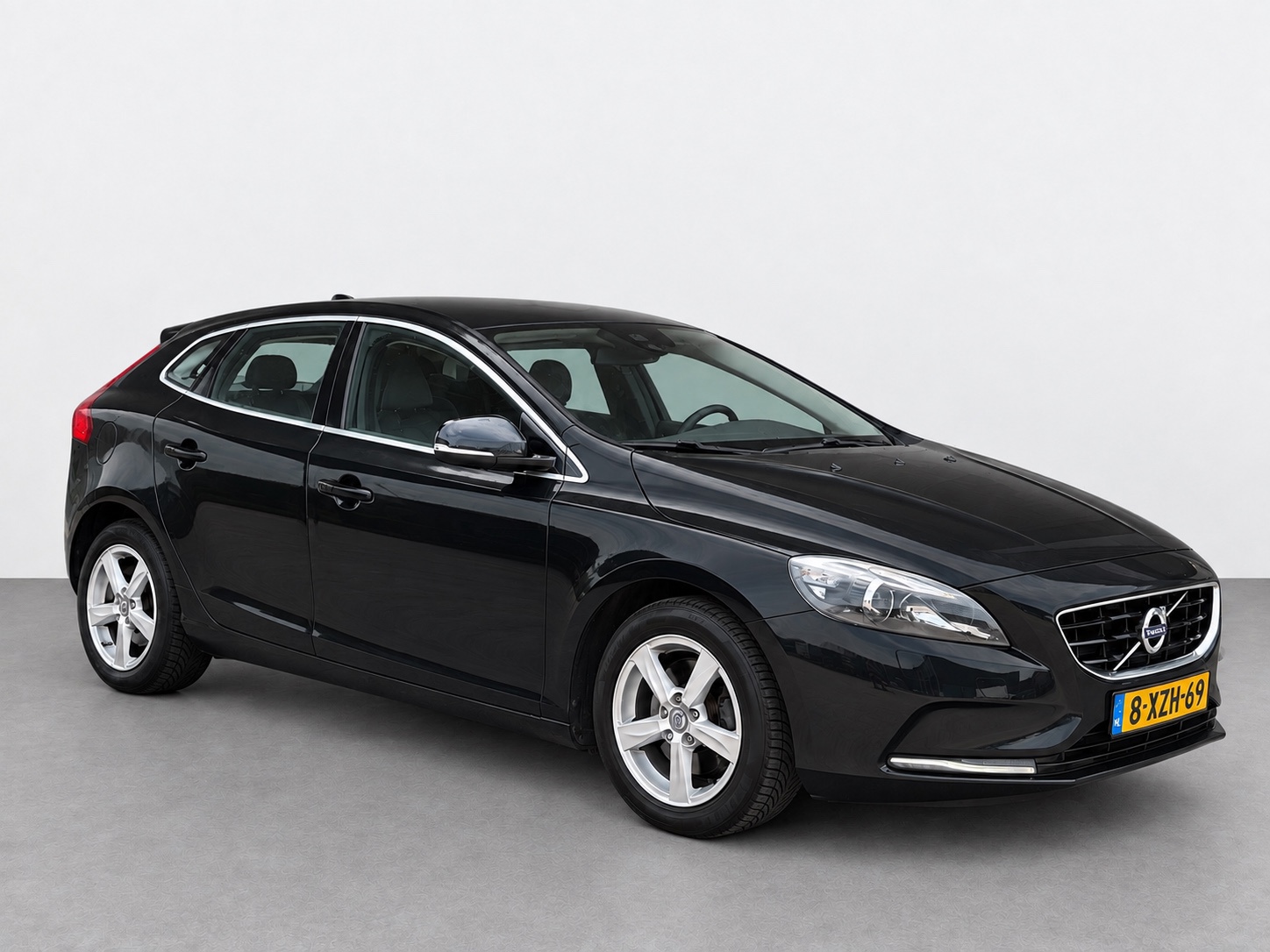 Volvo V40 1.6 T3 Summum 150PK+Airco+Cruise+Navi+BT+NAP
