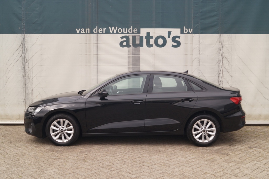 Audi A3 30 TFSI 110pk Automaat Pro Line -ECC-CARPLAY-TREKHAAK-