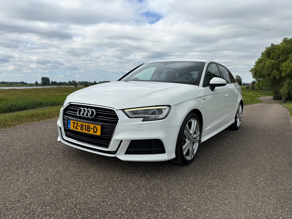 Audi A3 Sportback 30 TFSI Sport S Line Edition
