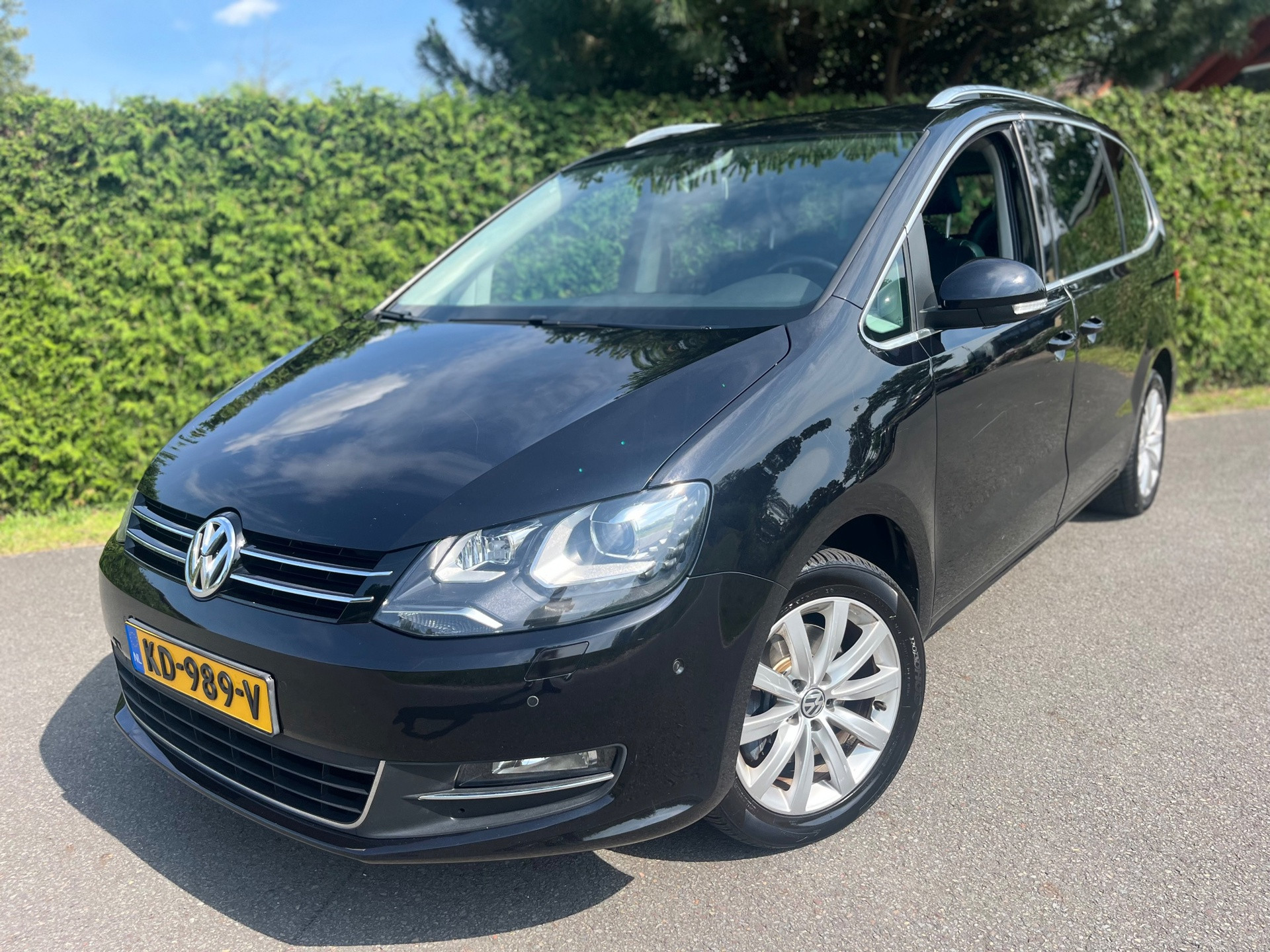 Volkswagen Sharan 1.4 TSI Highline 7p. LEER NAVI PANORAMADAK ECC !!