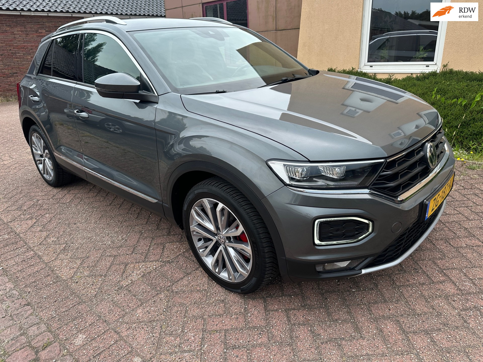 Volkswagen T-Roc 1.5 TSI Sport VAVI/PDC/LED/VOLOPTIES